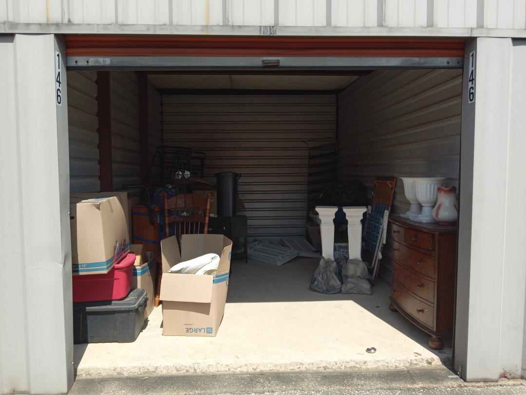 Storage Unit Auction in Baytown, TX at 1st Choice Storage Baytown